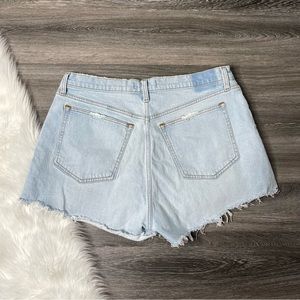 NEW Abercrombie & Fitch Women’s Denim Shorts 32/14 The Mom Short High Rise
